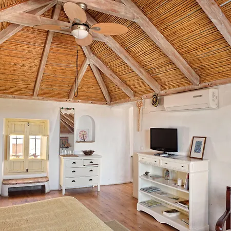 La Casa De Bovedas Charming לינה וארוחת בוקר 4*